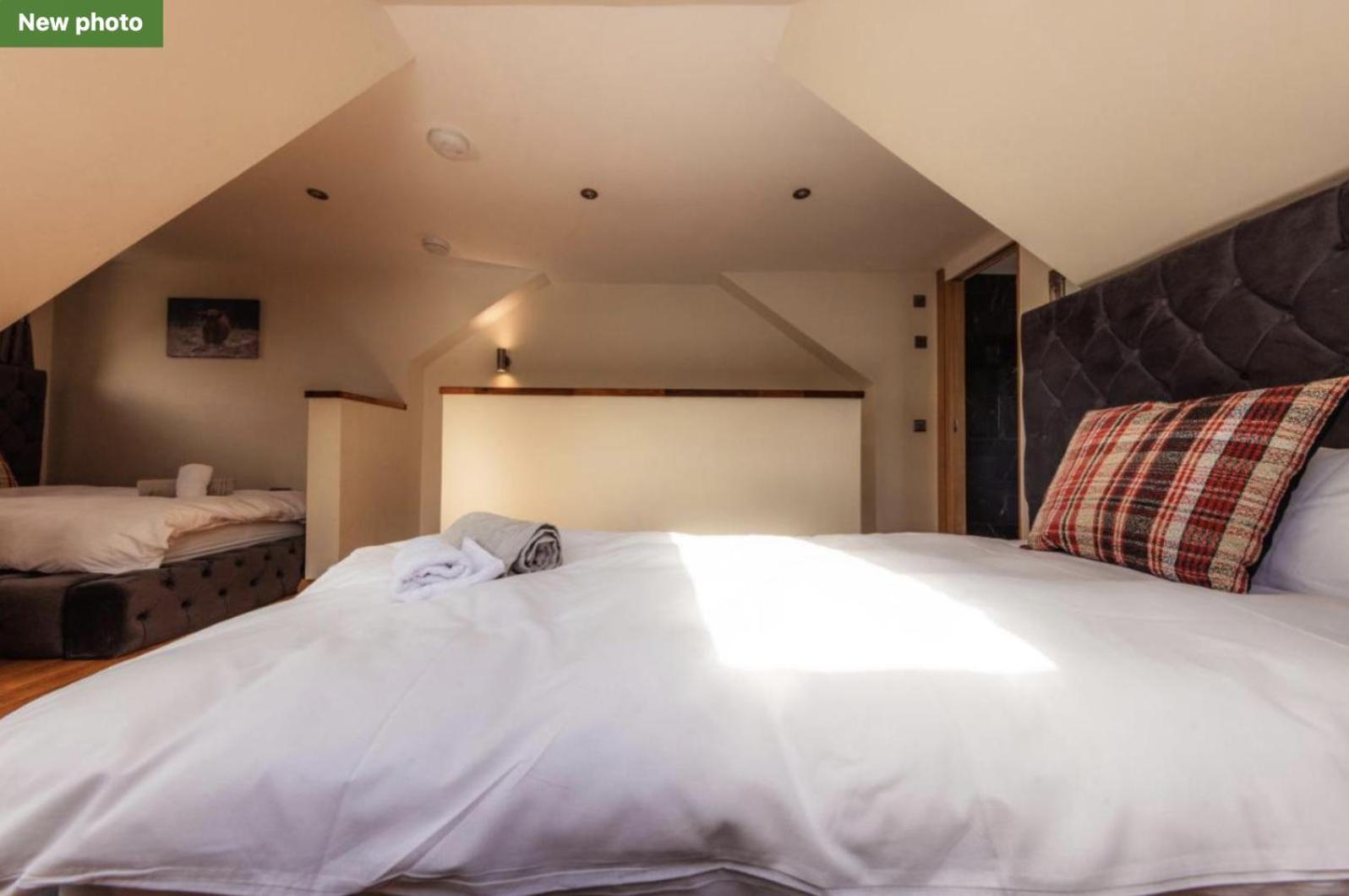 Luxury Cottage With Stunning Views Near Fairy Pools - School House 3 Carbost  Εξωτερικό φωτογραφία