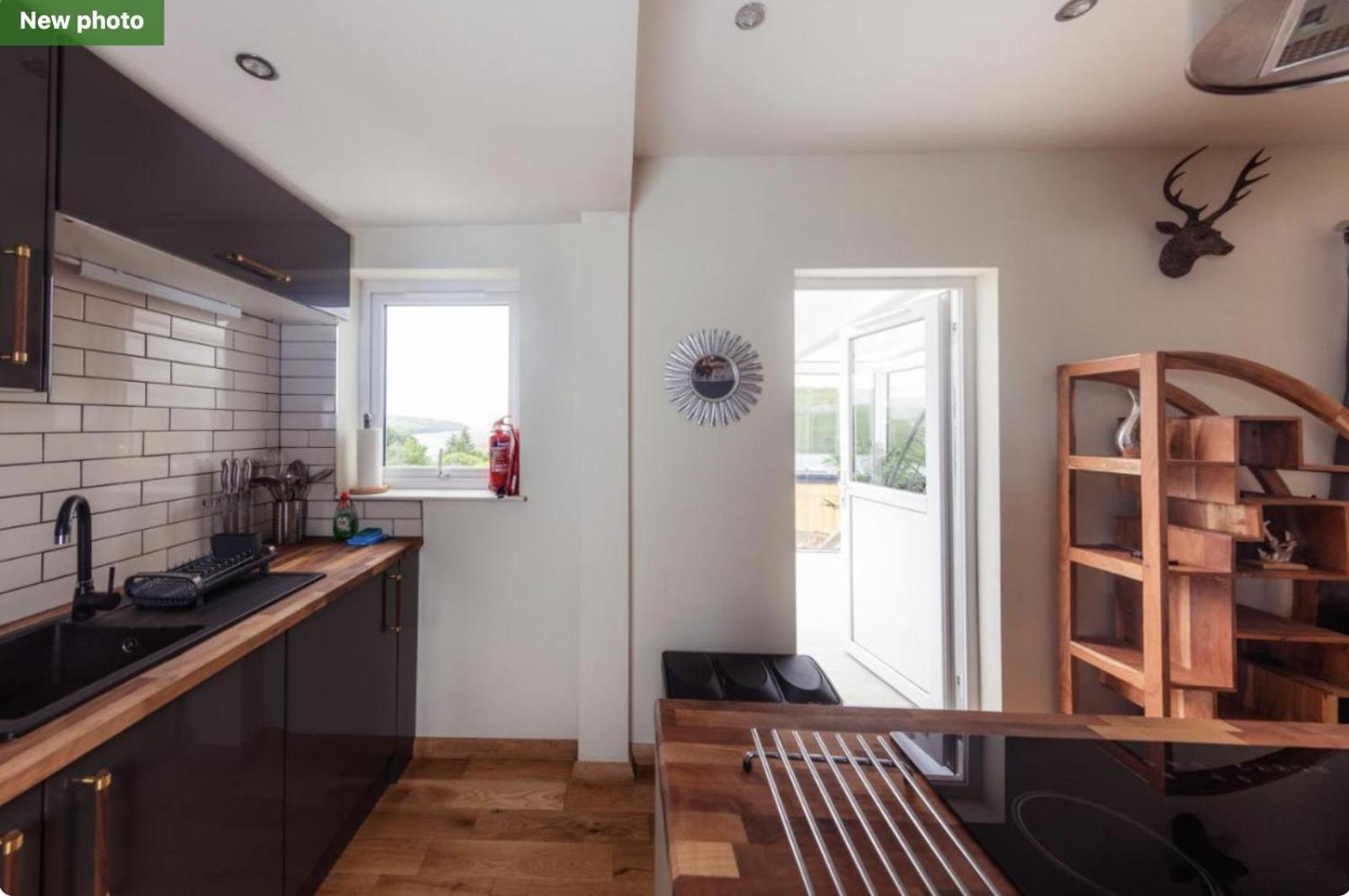 Luxury Cottage With Stunning Views Near Fairy Pools - School House 3 Carbost  Εξωτερικό φωτογραφία