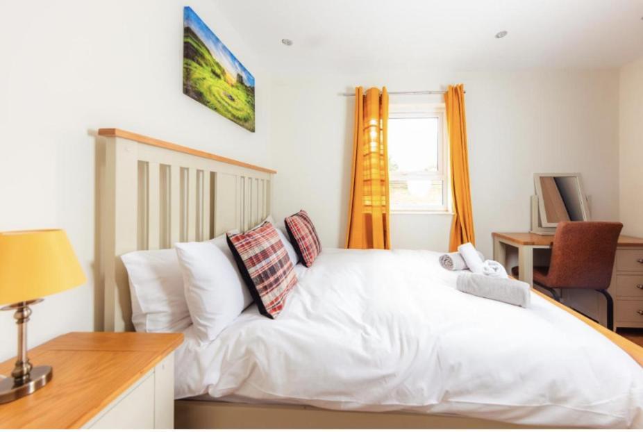 Luxury Cottage With Stunning Views Near Fairy Pools - School House 3 Carbost  Εξωτερικό φωτογραφία
