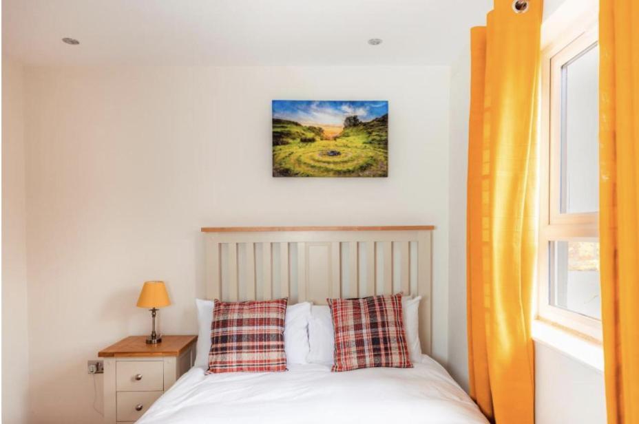 Luxury Cottage With Stunning Views Near Fairy Pools - School House 3 Carbost  Εξωτερικό φωτογραφία